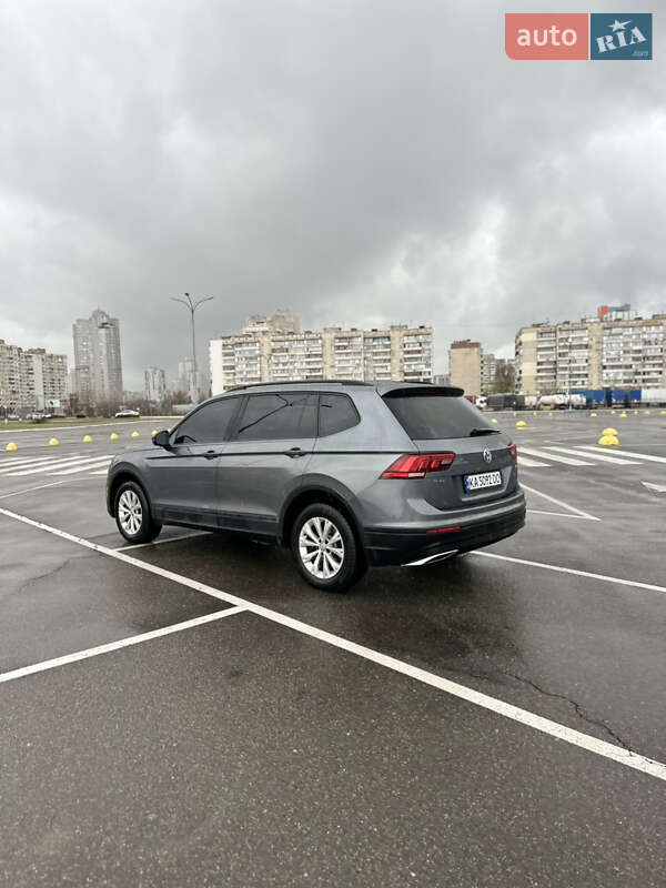 Внедорожник / Кроссовер Volkswagen Tiguan 2017 в Киеве фото 5 Внедорожник / Кроссовер Volkswagen Tiguan 2017 в Киеве