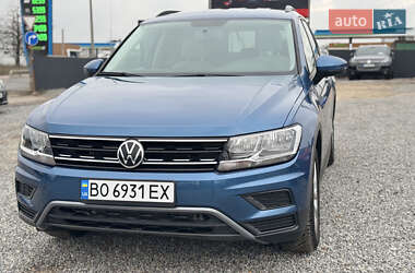Внедорожник / Кроссовер Volkswagen Tiguan 2018 в 
