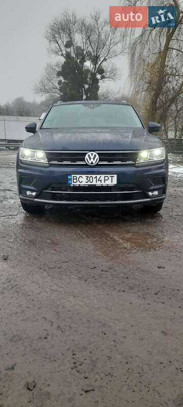 Позашляховик / Кросовер Volkswagen Tiguan 2019 в 