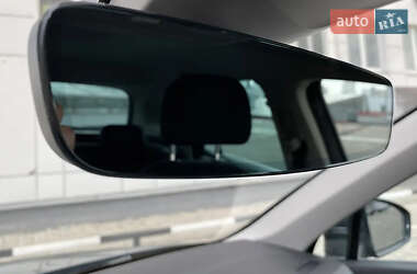 Внедорожник / Кроссовер Volkswagen Tiguan 2018 в 