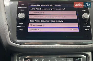 Внедорожник / Кроссовер Volkswagen Tiguan 2018 в 