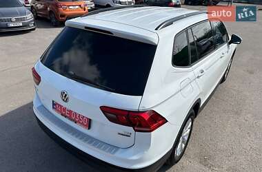 Позашляховик / Кросовер Volkswagen Tiguan 2017 в 