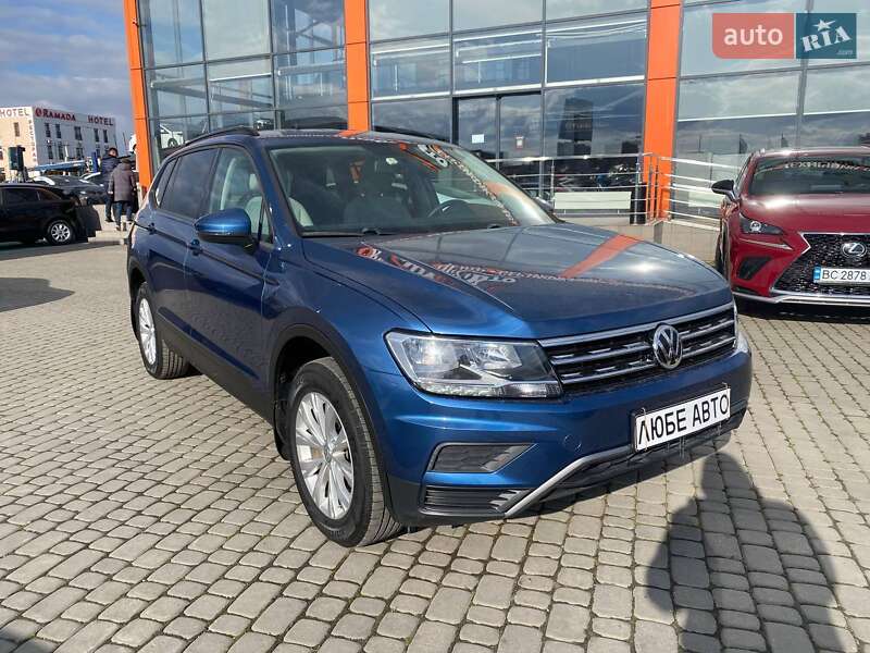 Позашляховик / Кросовер Volkswagen Tiguan 2018 в 