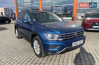 Позашляховик / Кросовер Volkswagen Tiguan 2018 в 