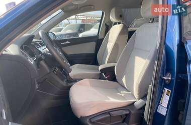 Позашляховик / Кросовер Volkswagen Tiguan 2018 в 