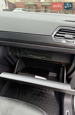 Внедорожник / Кроссовер Volkswagen Tiguan 2016 в 