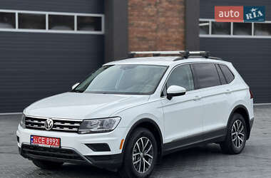 Внедорожник / Кроссовер Volkswagen Tiguan 2020 в 