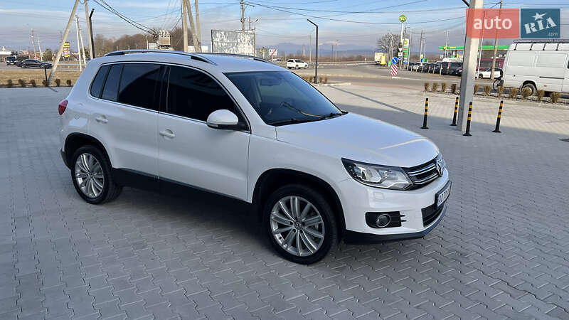 Внедорожник / Кроссовер Volkswagen Tiguan 2013 в Хусте