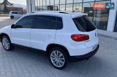 Внедорожник / Кроссовер Volkswagen Tiguan 2013 в 