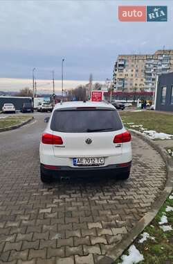 Позашляховик / Кросовер Volkswagen Tiguan 2016 в 