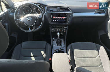 Внедорожник / Кроссовер Volkswagen Tiguan 2018 в 