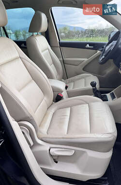 Внедорожник / Кроссовер Volkswagen Tiguan 2011 в 