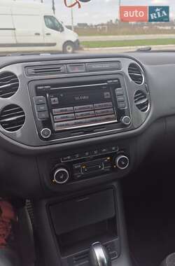 Внедорожник / Кроссовер Volkswagen Tiguan 2012 в 