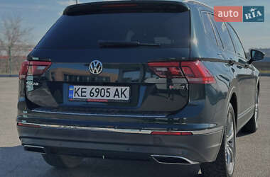 Внедорожник / Кроссовер Volkswagen Tiguan 2018 в 