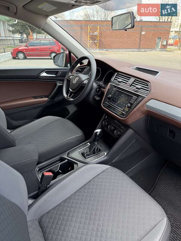 Позашляховик / Кросовер Volkswagen Tiguan 2017 в Черкасах