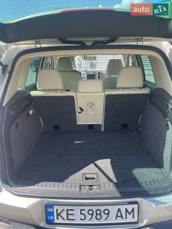 Внедорожник / Кроссовер Volkswagen Tiguan 2011 в Новомосковске фото 8 Внедорожник / Кроссовер Volkswagen Tiguan 2011 в Новомосковске