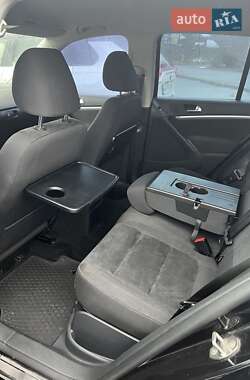 Внедорожник / Кроссовер Volkswagen Tiguan 2013 в 