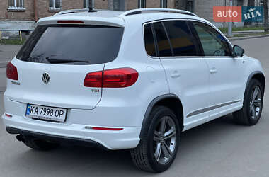Внедорожник / Кроссовер Volkswagen Tiguan 2016 в 