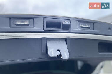 Внедорожник / Кроссовер Volkswagen Tiguan 2016 в 