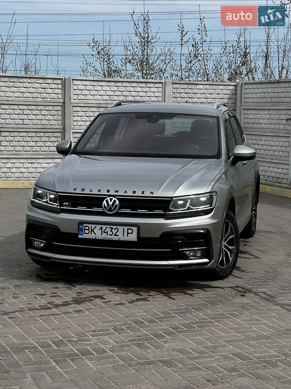 Внедорожник / Кроссовер Volkswagen Tiguan 2018 в Ровно