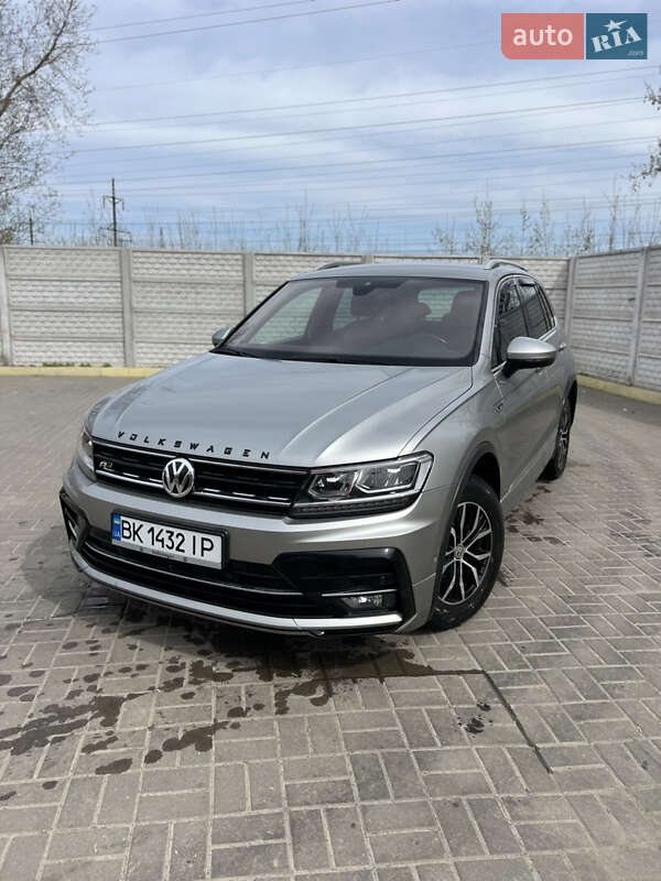 Внедорожник / Кроссовер Volkswagen Tiguan 2018 в Ровно