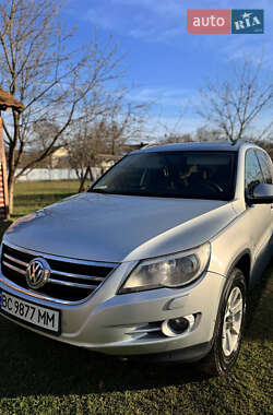 Позашляховик / Кросовер Volkswagen Tiguan 2008 в 