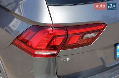 Позашляховик / Кросовер Volkswagen Tiguan 2021 в 