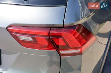 Позашляховик / Кросовер Volkswagen Tiguan 2021 в 