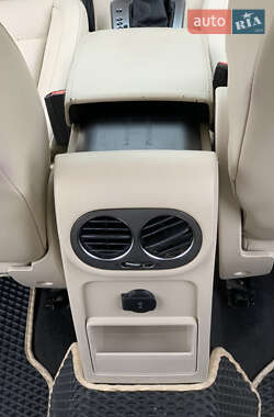 Внедорожник / Кроссовер Volkswagen Tiguan 2011 в 