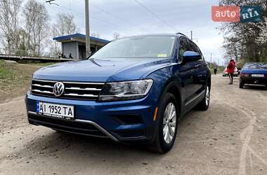 Позашляховик / Кросовер Volkswagen Tiguan 2018 в 