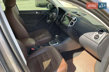 Внедорожник / Кроссовер Volkswagen Tiguan 2011 в 