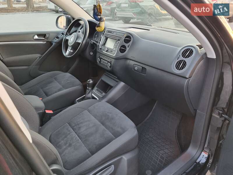 Внедорожник / Кроссовер Volkswagen Tiguan 2013 в Виннице