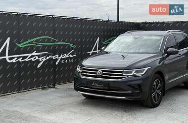 Внедорожник / Кроссовер Volkswagen Tiguan 2024 в 