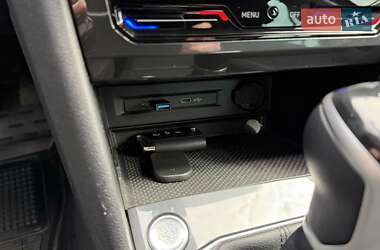 Внедорожник / Кроссовер Volkswagen Tiguan 2024 в 