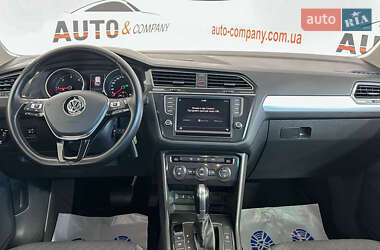 Внедорожник / Кроссовер Volkswagen Tiguan 2017 в 