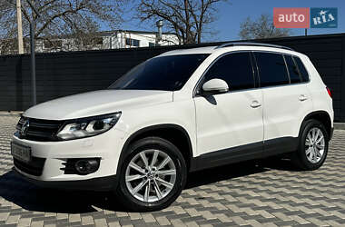 Внедорожник / Кроссовер Volkswagen Tiguan 2013 в 