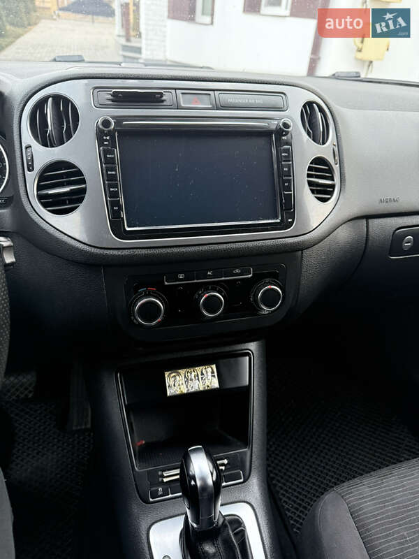 Внедорожник / Кроссовер Volkswagen Tiguan 2012 в Луцке