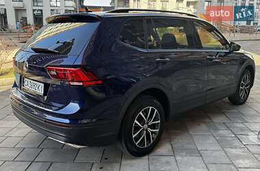 Внедорожник / Кроссовер Volkswagen Tiguan 2020 в 