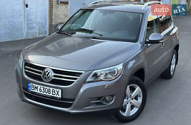 Внедорожник / Кроссовер Volkswagen Tiguan 2010 в 