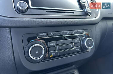 Внедорожник / Кроссовер Volkswagen Tiguan 2010 в 