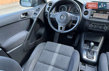 Внедорожник / Кроссовер Volkswagen Tiguan 2010 в 