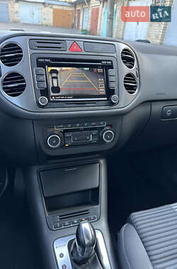 Внедорожник / Кроссовер Volkswagen Tiguan 2010 в 