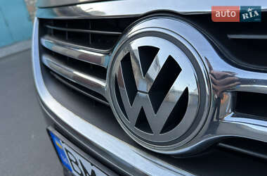 Внедорожник / Кроссовер Volkswagen Tiguan 2010 в 