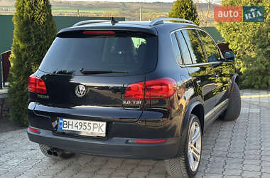 Позашляховик / Кросовер Volkswagen Tiguan 2012 в 