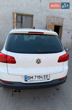Внедорожник / Кроссовер Volkswagen Tiguan 2012 в 