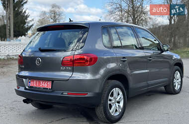 Позашляховик / Кросовер Volkswagen Tiguan 2014 в 