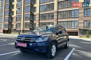 Позашляховик / Кросовер Volkswagen Tiguan 2015 в Чернігові