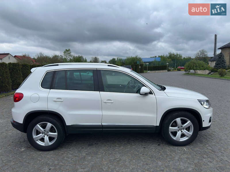 Внедорожник / Кроссовер Volkswagen Tiguan 2011 в Жовкве