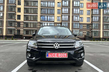Позашляховик / Кросовер Volkswagen Tiguan 2016 в 