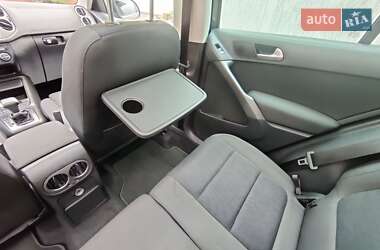 Позашляховик / Кросовер Volkswagen Tiguan 2009 в 